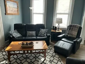Near Lakefront and Downtown - Image 4