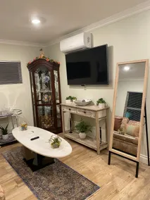 Adorable 1 bedroom guest with patio - Image 4