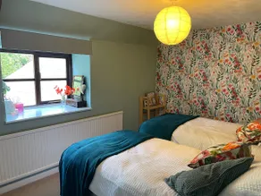 Beautiful two bedroom flat in idyllic setting - Image 3