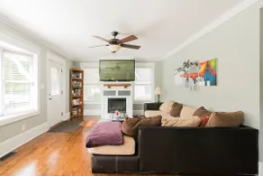 Open floor plan Plaza Midwood bungalow - Image 3