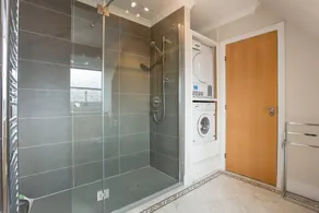 JOIVY Inviting Apartment near Leith Walk - Image 5