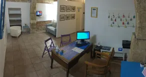 Central House - Image 5