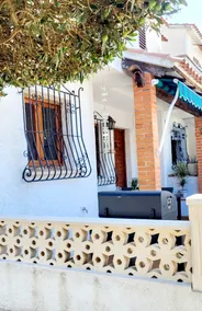 La Casita Dénia: sunny corner house, pool, beach - Image 5