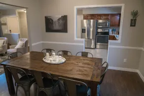 The Roomy Ranch - Near Ark Encounter - Image 4