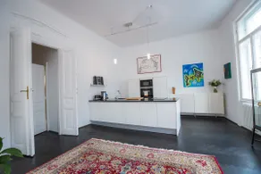 Grand Soho Apartment - Image 5