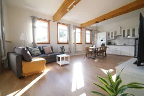 Chic vacation home for up to 14 people in the countryside - Image 2