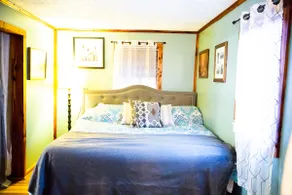 Whispering Pines Private Cabin 5 mins off I-77 - Image 3