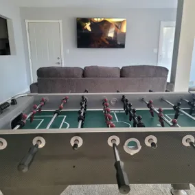 Oasis Lounge #7: Spacious • Foosball • Golf • Yard - Image 5