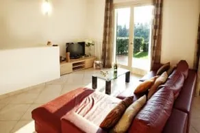 TREMEZZO RESIDENCE 5-1 of 11 apartments in an exclusive residence by Italian Apartments - Image 2