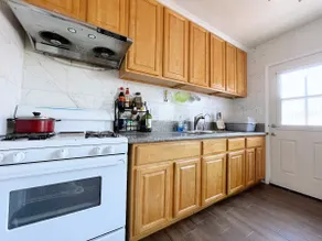 Asian Food Gallery Single House - Image 4