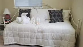 The Garden Suite - Image 3