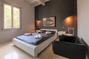 Charming Flat in centro a Ferrara con posto auto - Image 4