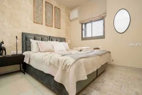 Placid 1 BR Ha-Nevi'im CTYD-view sunny balcony Apt - Image 3