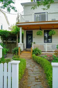 Newly renovated-1 bdrm suite in cute Leslieville - Image 3