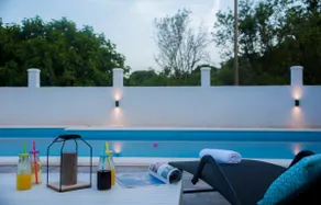 Central Dalmatian Pool&Grill House - Image 2