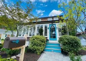 Coastal Cottage with Bunkhouse, Kayaks & Hot Tub! - Image 4