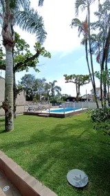 Spacious and pleasant house with pool - Image 3