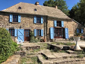 Beautiful cottage with pool and panoramic views - Image 2