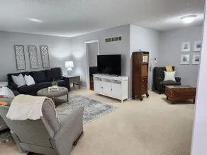 Mom's house. - Image 3