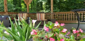 S & S Hideaway - Image 5