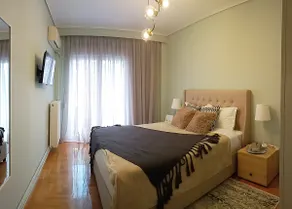 Royal deluxe Apt.(Debe) - Image 3