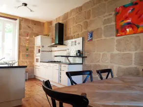 Charming house in the city center with garden - Image 2