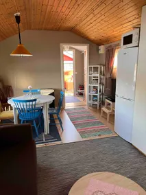 Lake cottage with sauna in Kolmården - Image 3