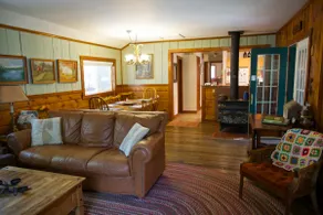 Charming Log Cabin for Peaceful Mountain Getaway! - Image 4