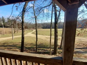 Larsen Hunters Rustic Cabin - Image 4