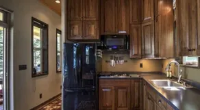 #1 Cabin, Lakefront, Remote, recommend SUV/TRUCK - Image 5