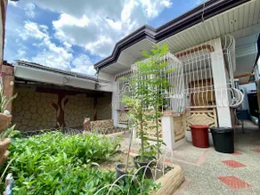 Spacious & Affordable 3BR Home | PS4 | Karaoke - Image 2