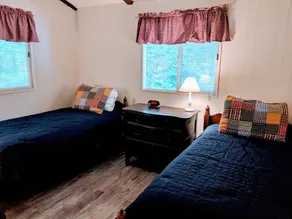 **Remodeled** Chalet near Beach and Mt. Sunapee - Image 4