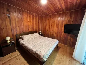 Cabin surrounded by nature and tranquility - Image 5