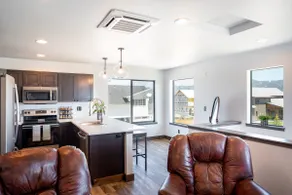 1 Bedroom Apartment with Spectacular Views - Image 2