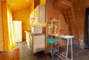Cozy studio, bicycles, enclosed garden, parking in enclosed courtyard - Image 4