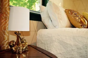 Charming, Peaceful Apartment Close to Downtown - Image 2