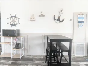 Cozy Cottage Across from Lake Huron - Image 4