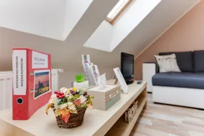 Jane's Attic Apartment, easy access to centre - Image 2