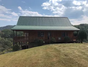 Amazing! Unobstructed Long-Range Mountain Views at 3700’ elevation with Hot Tub - Image 2