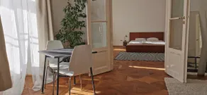 Design apartment in Spittelberg area - Image 3
