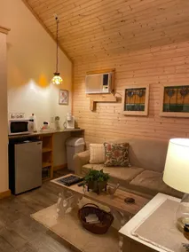 Lazy Daisy Cabin 1 - Image 3
