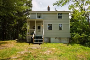 Jameson Point Cottage in Scenic Friendship, Me - Image 2