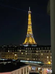 Eiffel Tower Spectacular View: Stylish Studio ! - Image 5