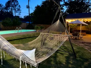 Eclectic 4 Bedroom Getaway with Private Pool! - Image 3