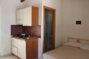 Beachfront bungalow for two people - Image 3