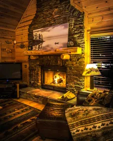 Heavenly 7 Retreat Luxury Cabin -Kingfisher Cove - Image 3