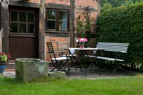 Spieker historic cottage with fireplace in Hude - Image 4