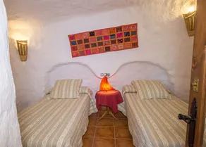 El Mirador Cave - Image 2