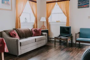 Anchorage House & Cottages - Bayswater Cottage - Image 2