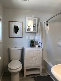 Sleeps 10 - Open layout, minutes north of downtown - Image 5